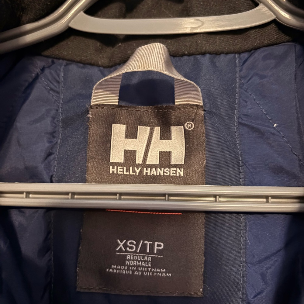 Helly Hansen Women's Fall Hooded Jacket GUC - Picture 2 of 16